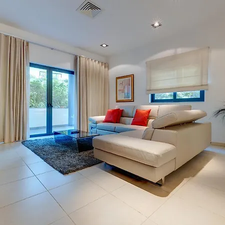 Seaside Oasis Your Own Private Getaway In St Julians Апартаменты Сент Джулианс