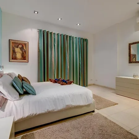 Exclusive Pendergardens Apt With Outdoor Dining Area 아파트 Saint Julian's