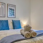 Garden Maisonette In Private Complex With Outdoor Dining Area Διαμέρισμα