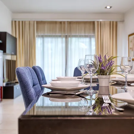 Garden Maisonette In Private Complex With Outdoor Dining Area * Saint Julian's